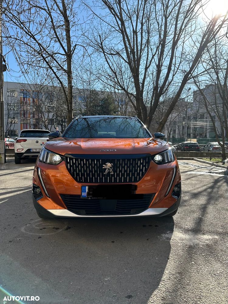 Peugeot 2008 1.5 BlueHDI EAT8 STT GT Pack - 4