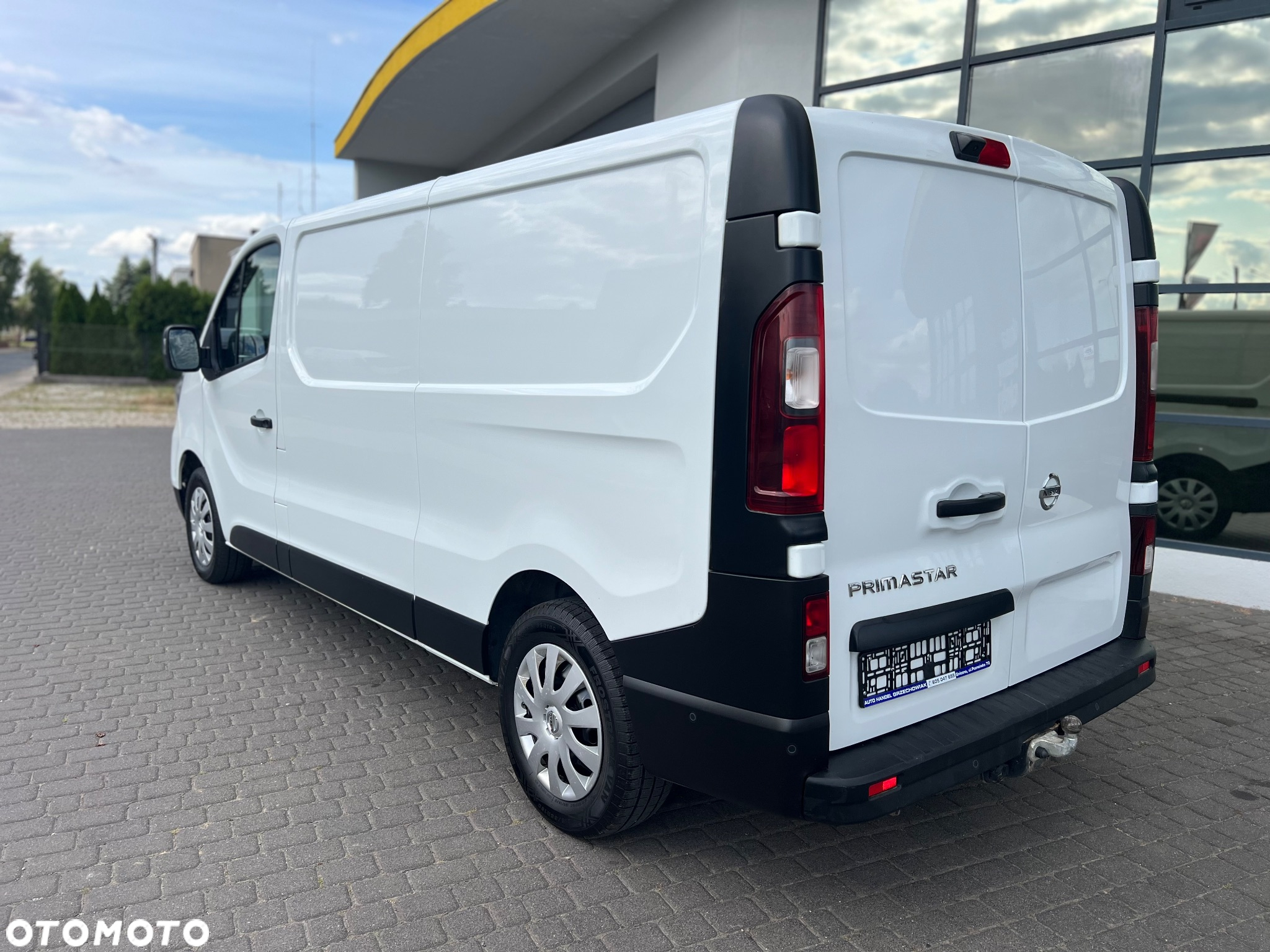 Nissan PRIMASTAR L2H1 - 22