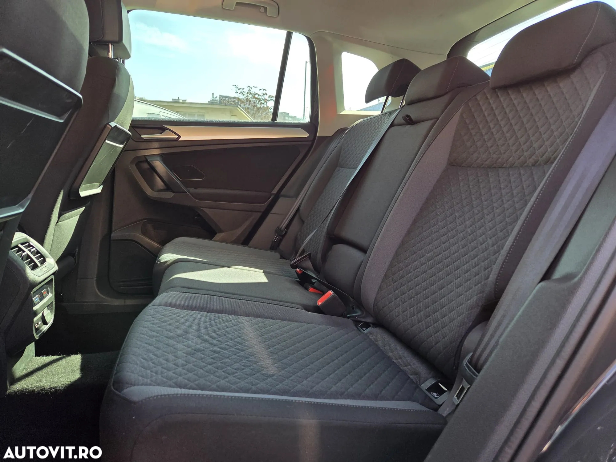 Volkswagen Tiguan 2.0 TDI 4Mot DSG Comfortline - 21