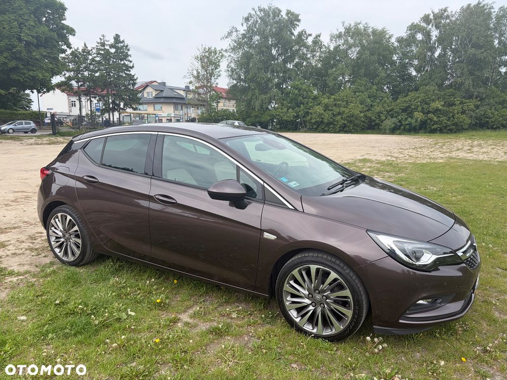 Opel Astra 1.4 T Elite - 1