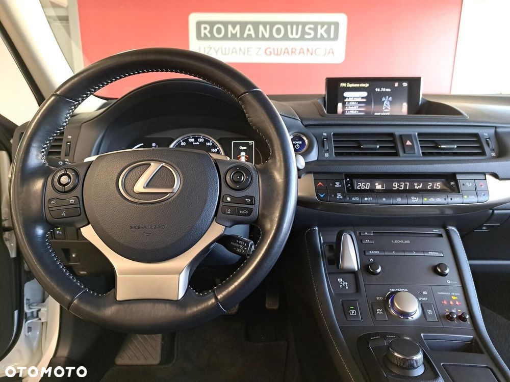 Lexus CT - 19