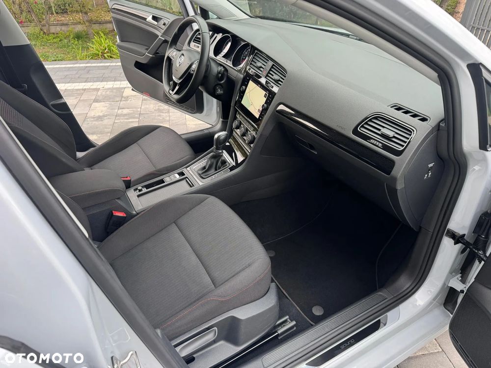 Volkswagen Golf 1.6 TDI SCR DSG Comfortline - 15