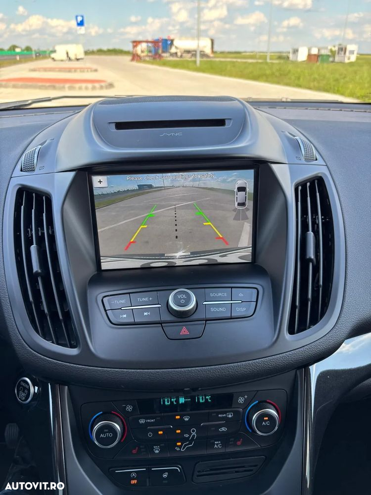 Ford Kuga 2.0 TDCi 4WD Powershift Titanium - 18