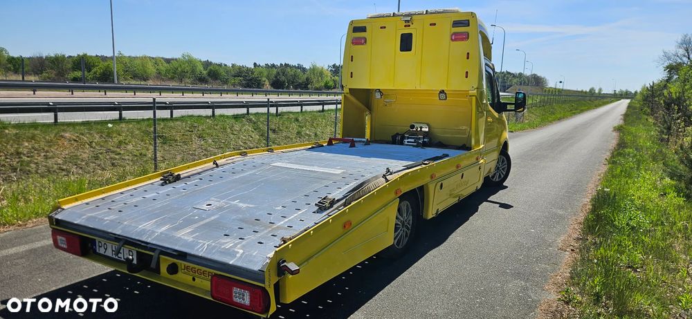 Mercedes-Benz Sprinter - 7