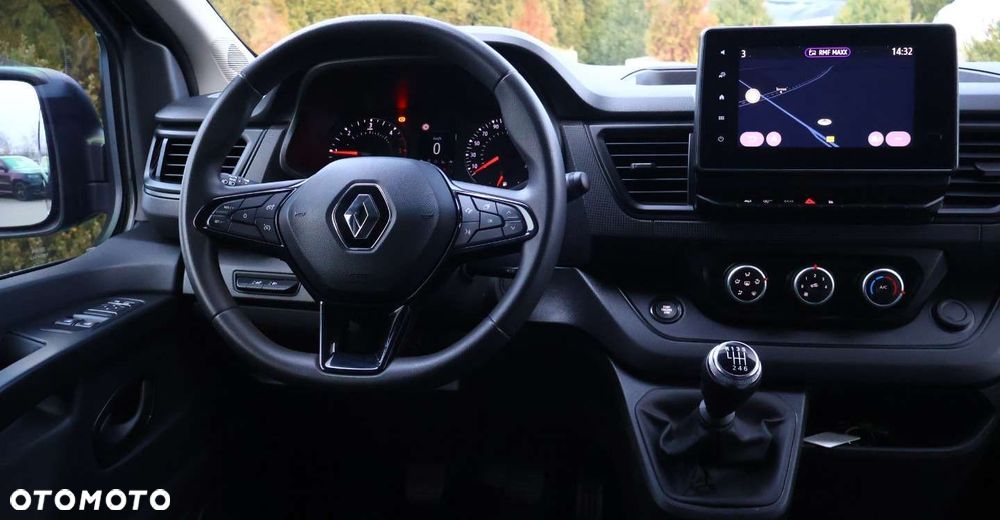 Renault Trafic - 12