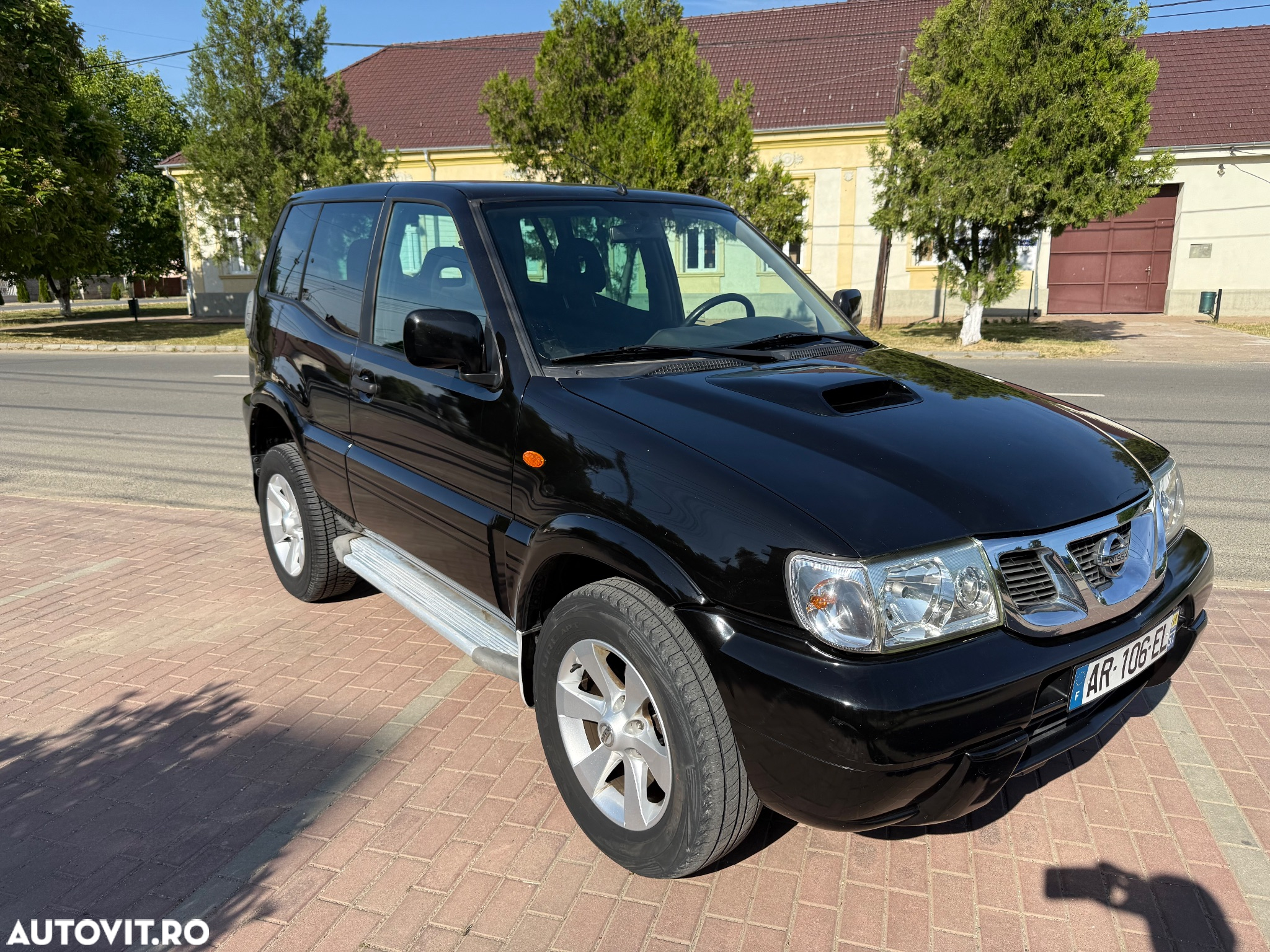 Nissan Terrano 3.0 TDI Luxury - 3