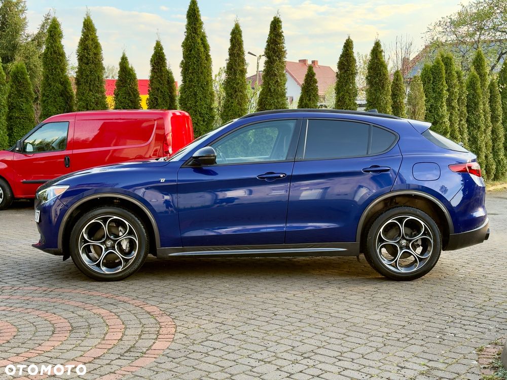 Alfa Romeo Stelvio 2.0 Turbo 16V AT8-Q4 Ti - 5