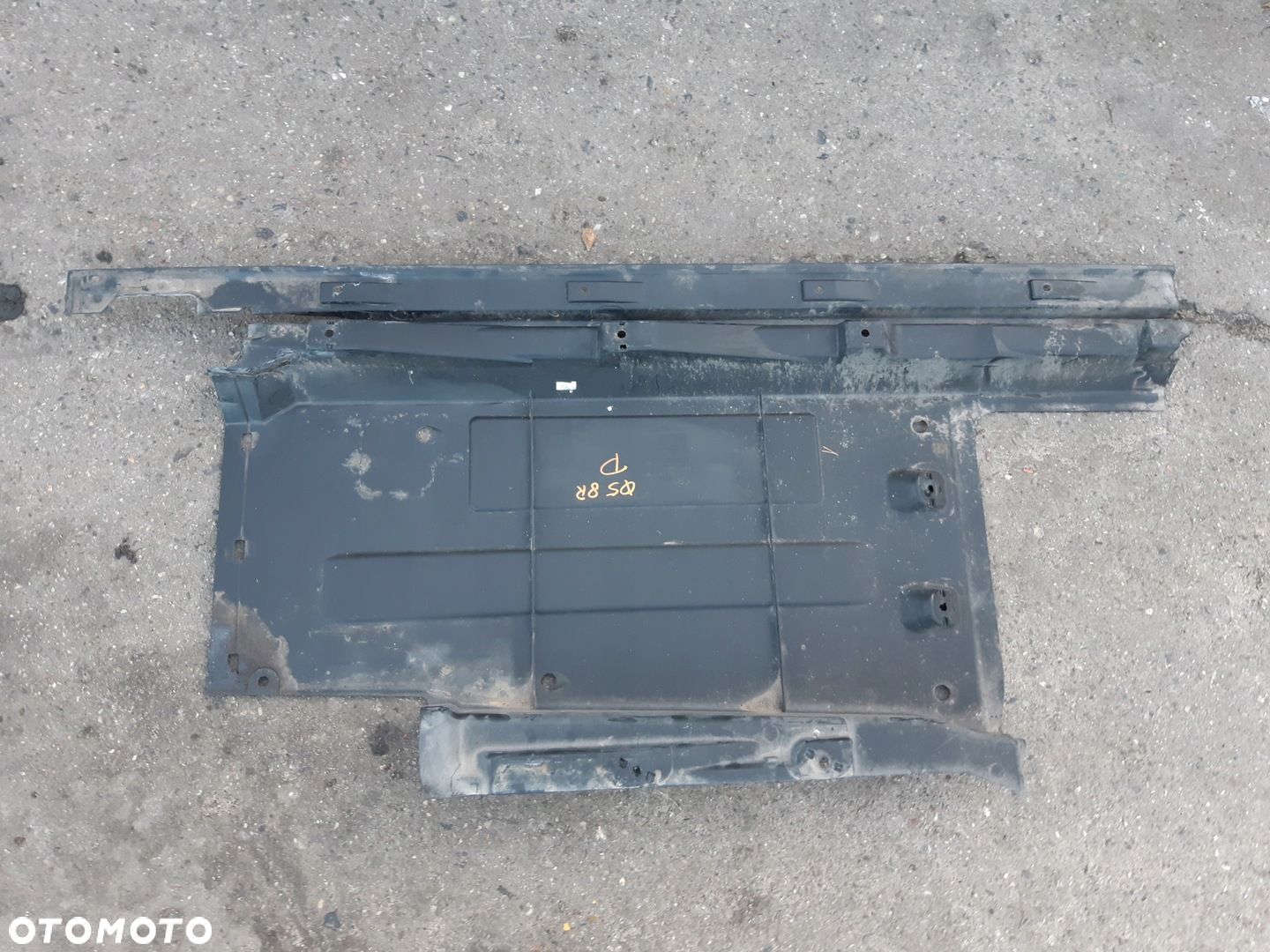 AUDI Q5 8R OSŁONA PŁYTA PODŁOGI PODWOZIA PRAWA 8R0825208B - 1