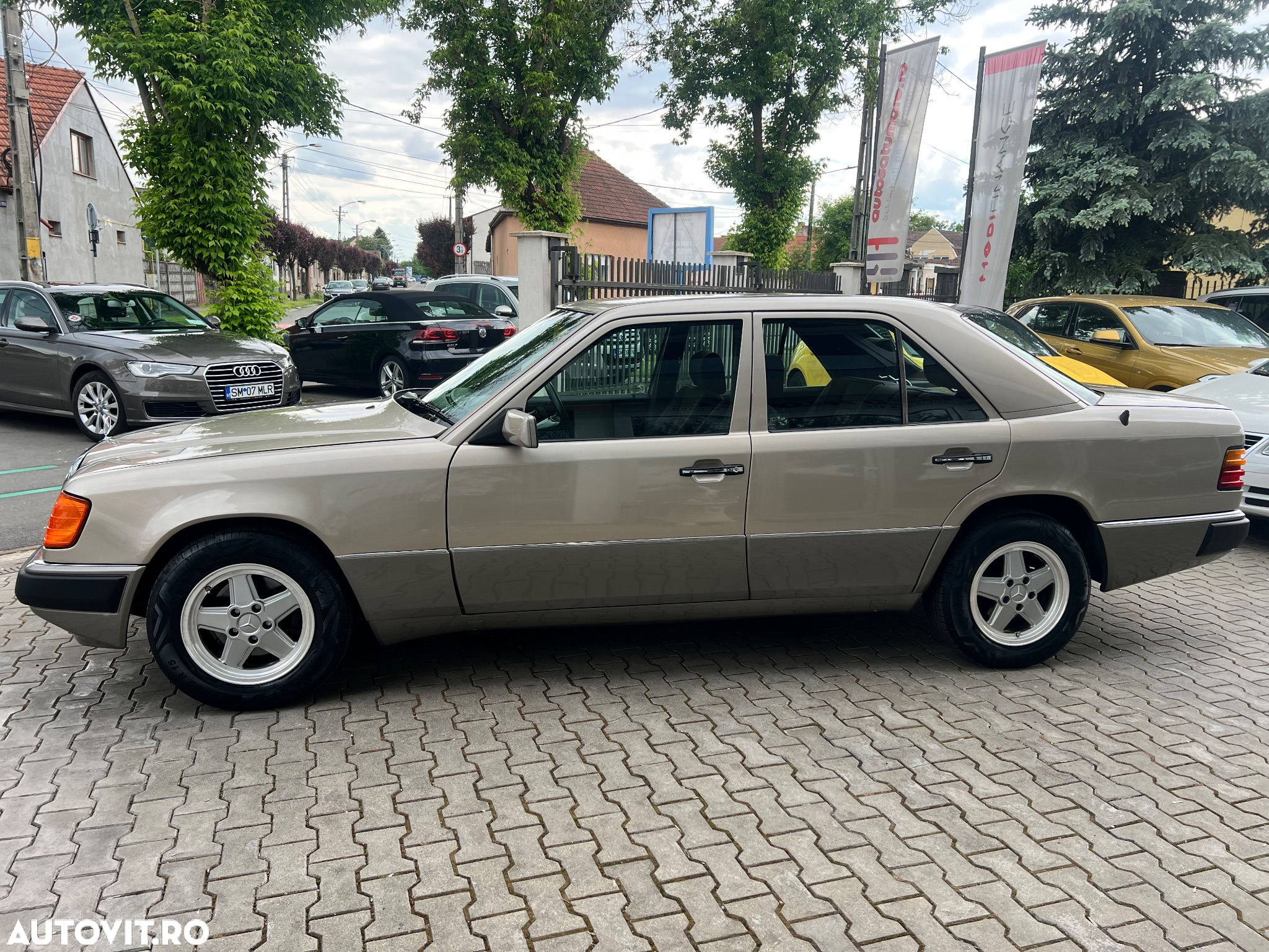 Mercedes-Benz W124 - 11