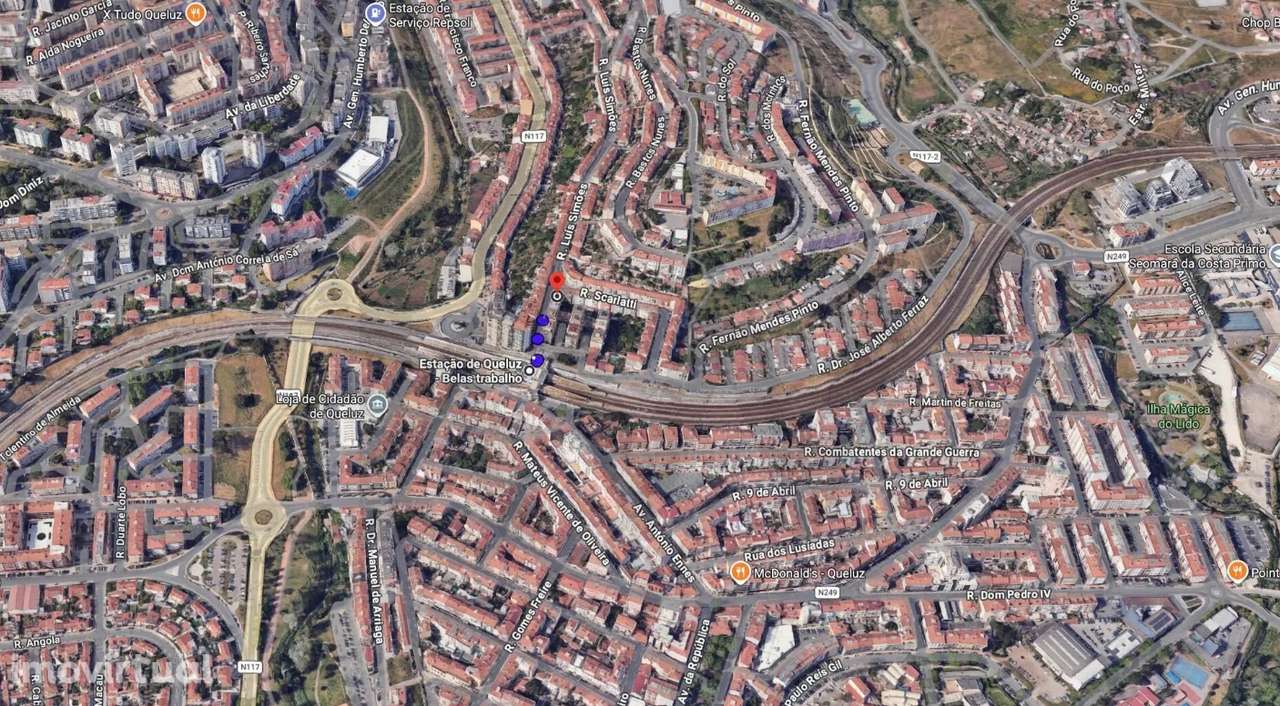 T2 em Queluz, 1º andar a 1 minuto a pé do comboio Queluz/Belas - Grande imagem: 2/9