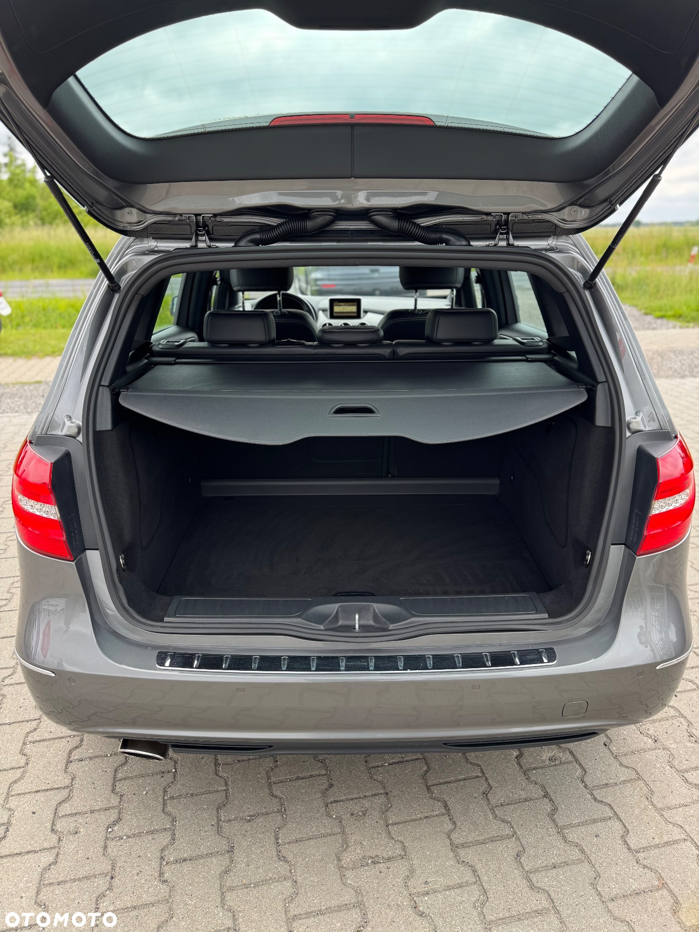 Mercedes-Benz Klasa B 180 BlueEFFICIENCY Edition - 18