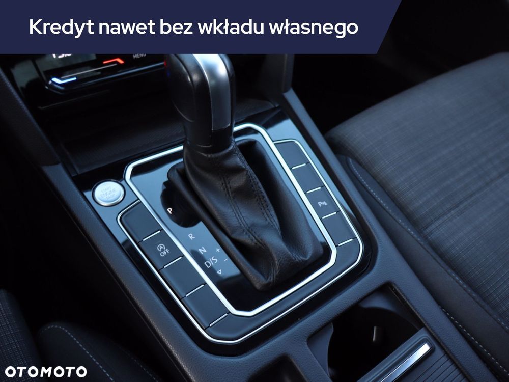 Volkswagen Passat - 15