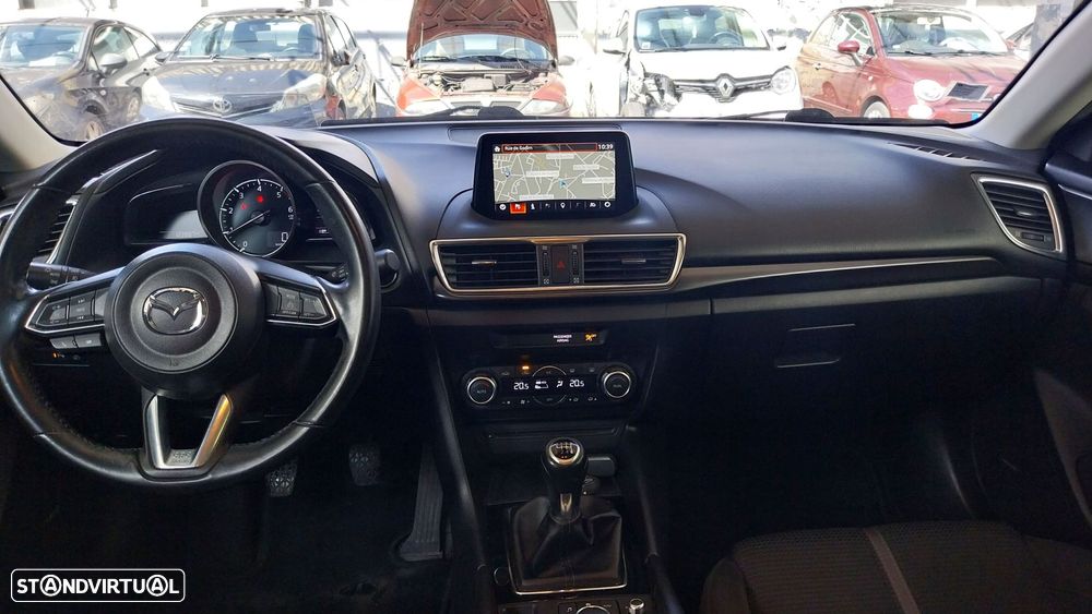 Mazda 3 Hatchback 1.5 Sky-D Excellence Navi - 15