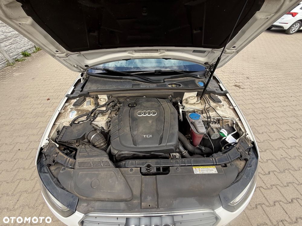 Audi A4 Avant 2.0 TDI Quattro - 16