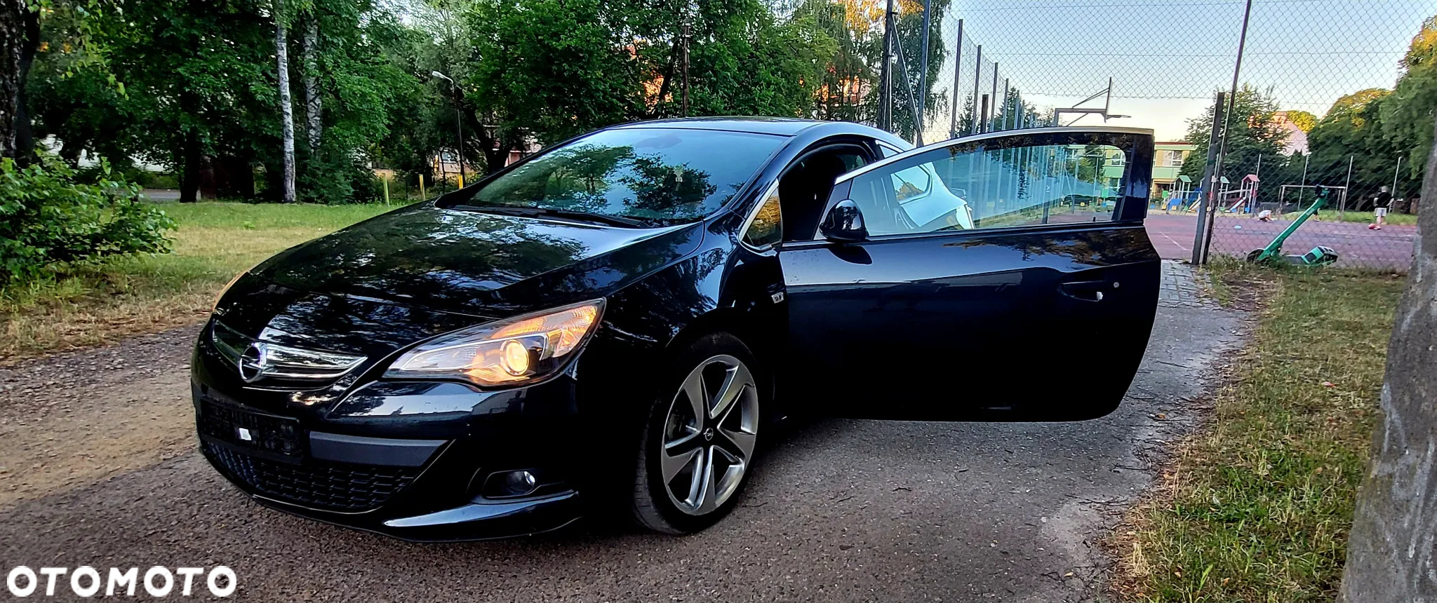 Opel Astra GTC 1.4 Turbo - 16
