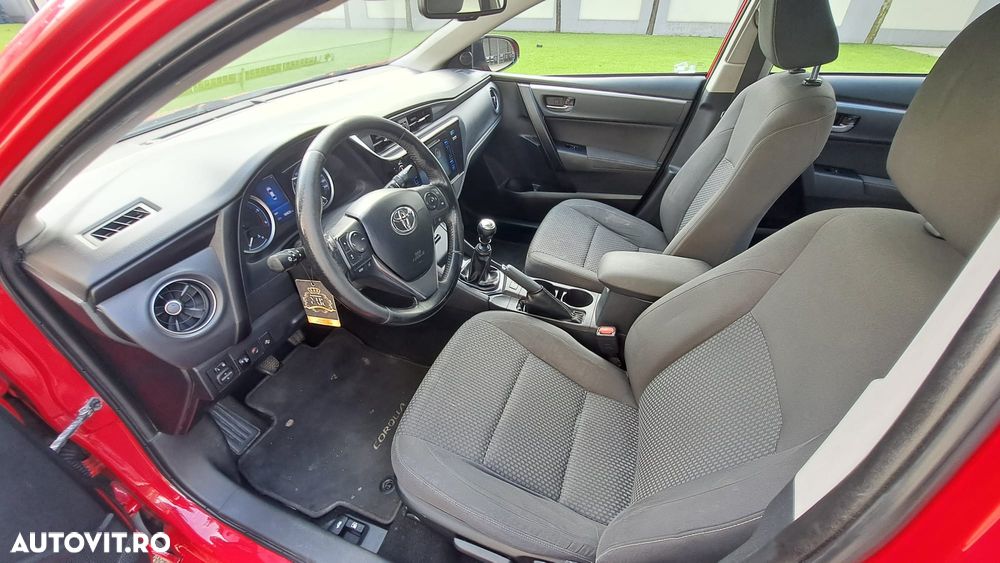 Toyota Corolla 1.4 D-4D Sol - 9