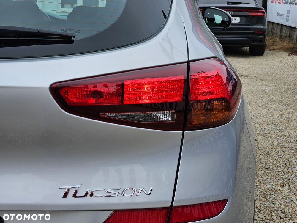 Hyundai Tucson 1.6 GDI BlueDrive Style 2WD - 16
