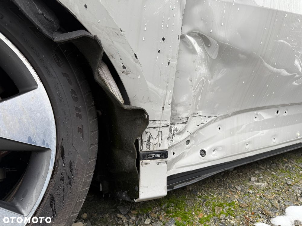 Jaguar I-Pace EV400 AWD R-DYNAMIC HSE - 24