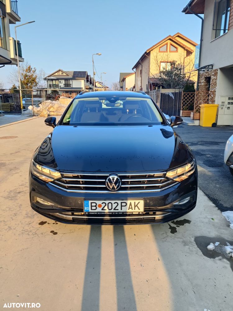 Volkswagen Passat - 4