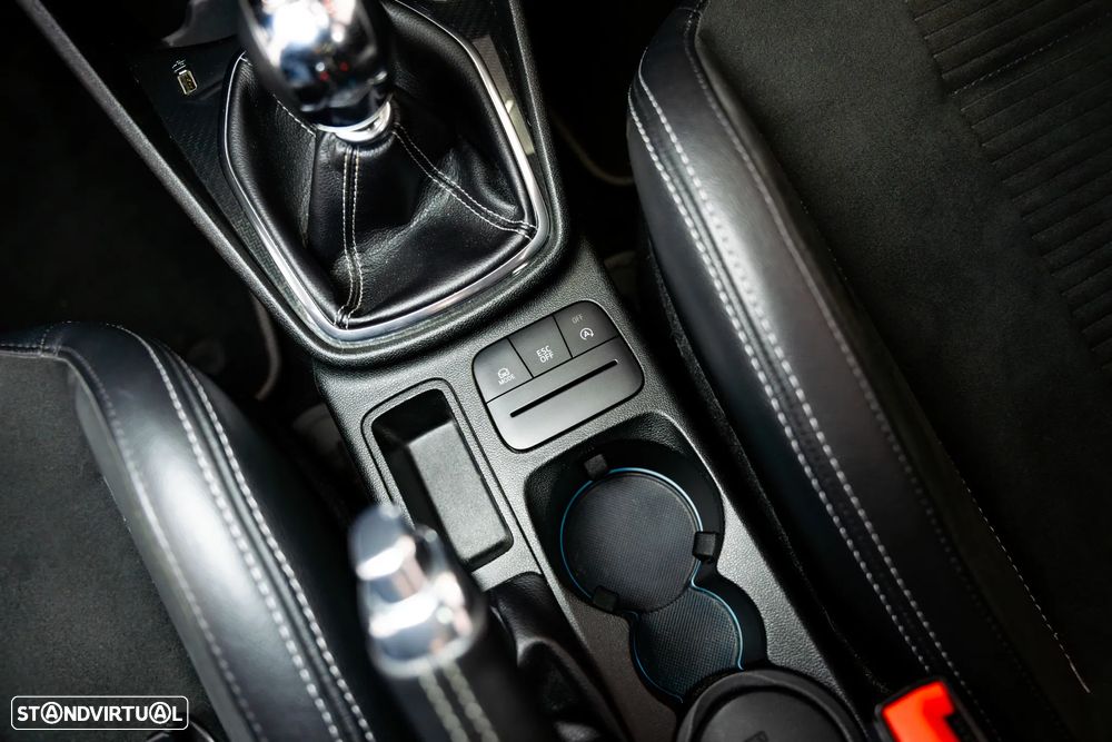 Ford Fiesta 1.5 EcoBoost ST - 16