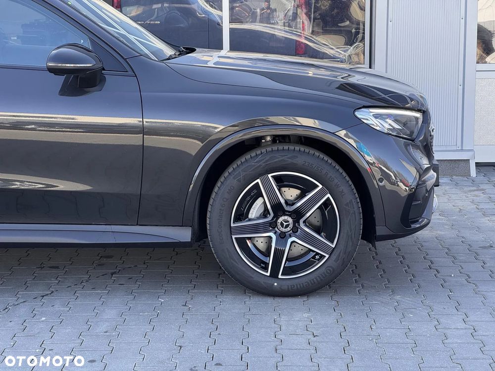 Mercedes-Benz GLC 200 4Matic 9G-TRONIC AMG Line Advanced - 9