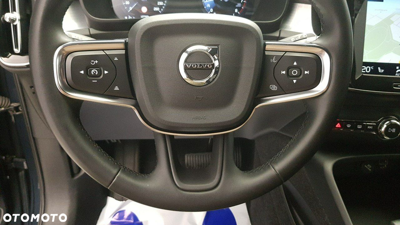 Volvo XC 40 - 21