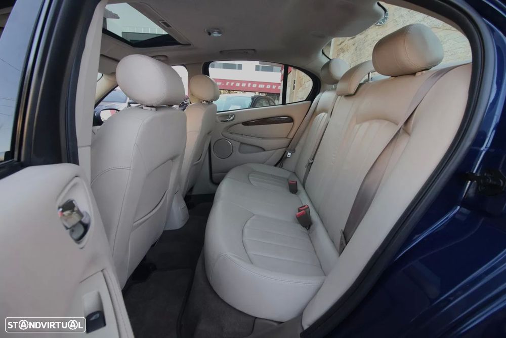 Jaguar X-Type - 22