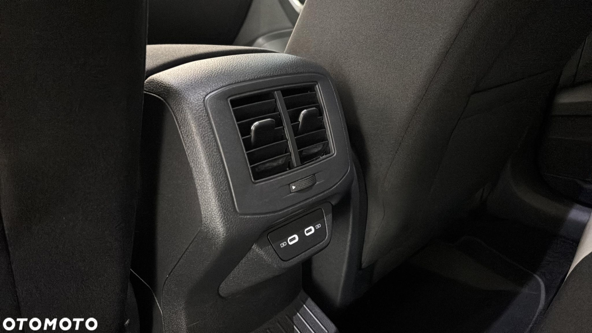 Volkswagen T-Roc 1.5 TSI GPF ACT Premium DSG - 25