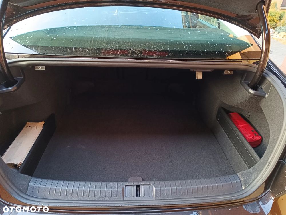 Volkswagen Passat 2.0 TDI EVO Business DSG - 13