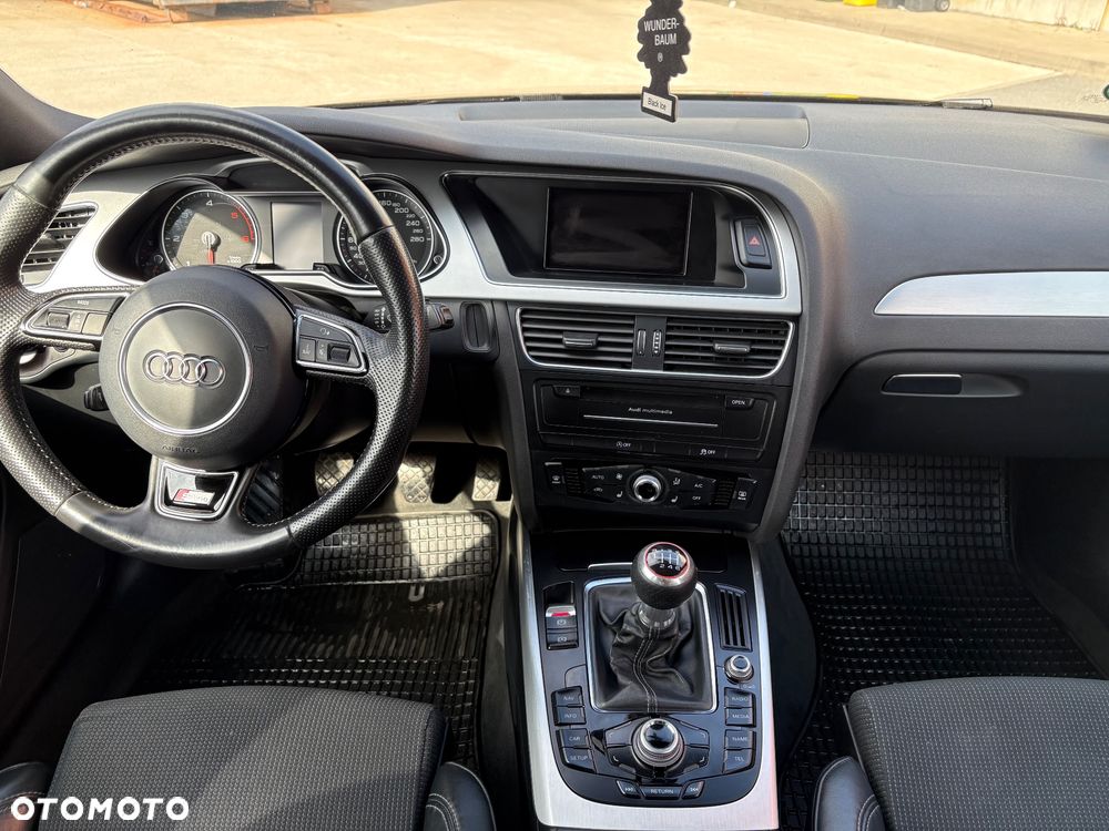 Audi A4 Avant 2.0 TDI DPF clean diesel S line Sportpaket - 18