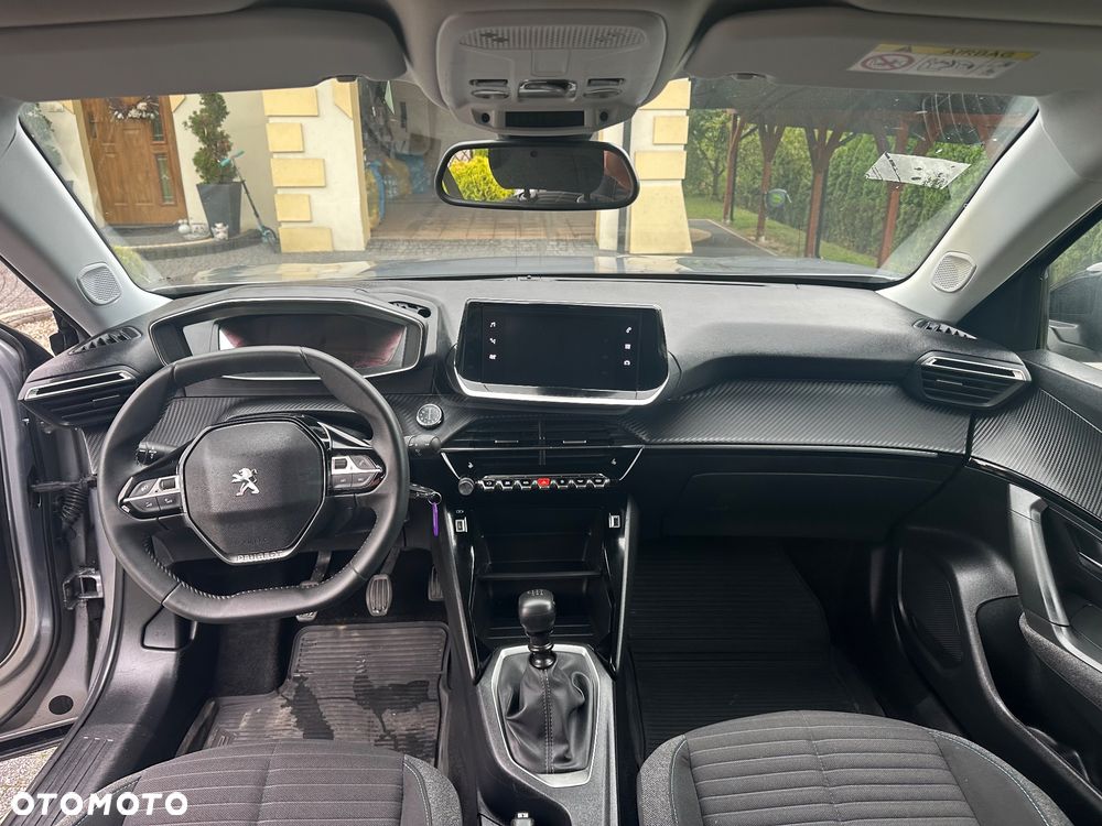 Peugeot 2008 1.2 Pure Tech Allure S&S - 13