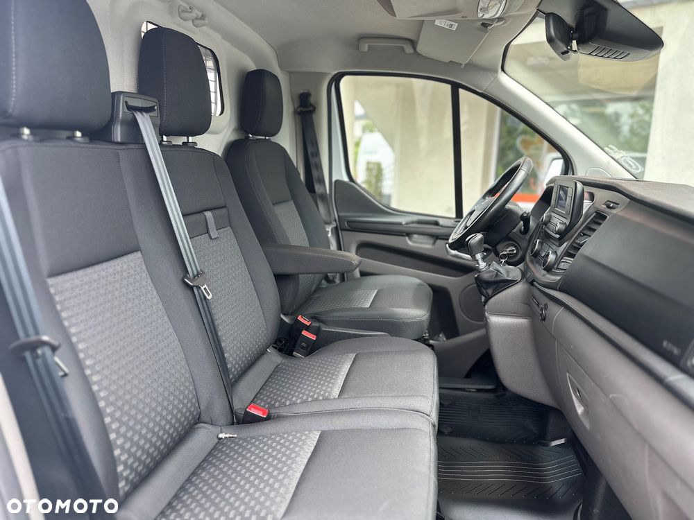 Ford Transit Custom - 23