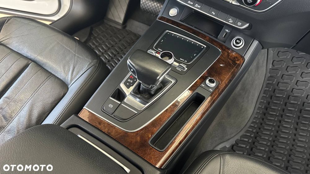 Audi Q5 2.0 TFSI Quattro S tronic design - 38