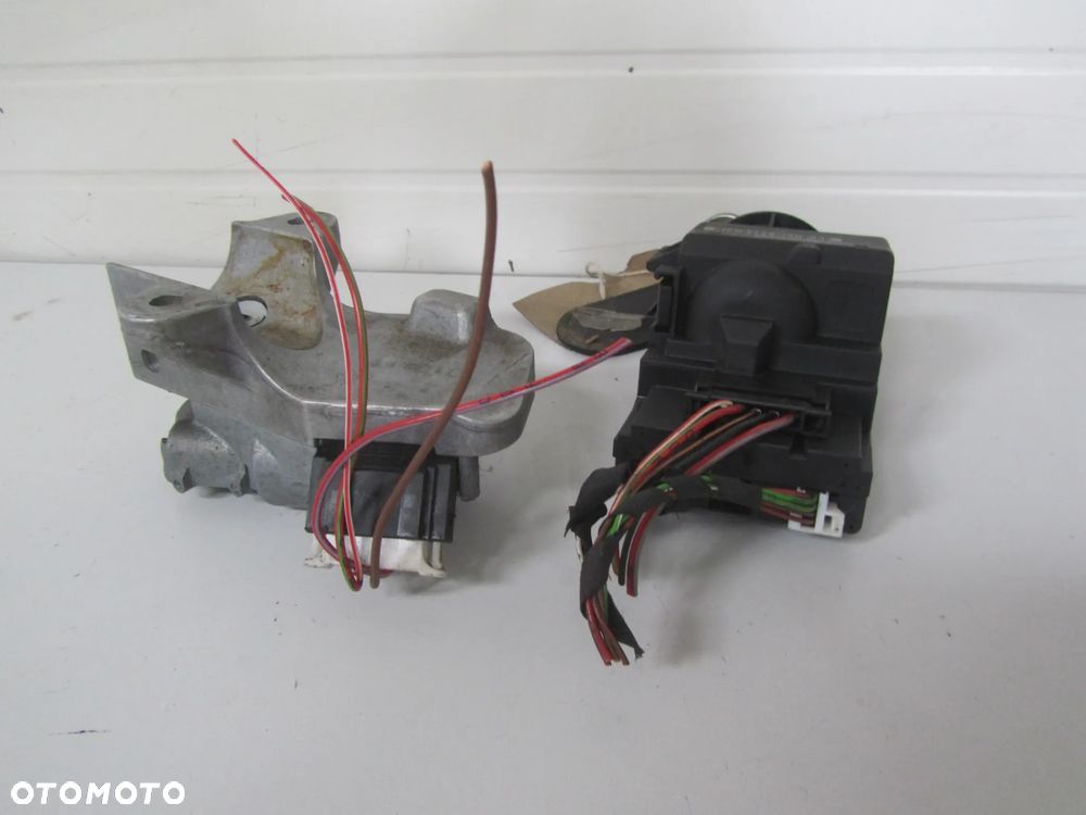 mercedes sprinter 906 stacyjka rygiel  a9069004100 - 3