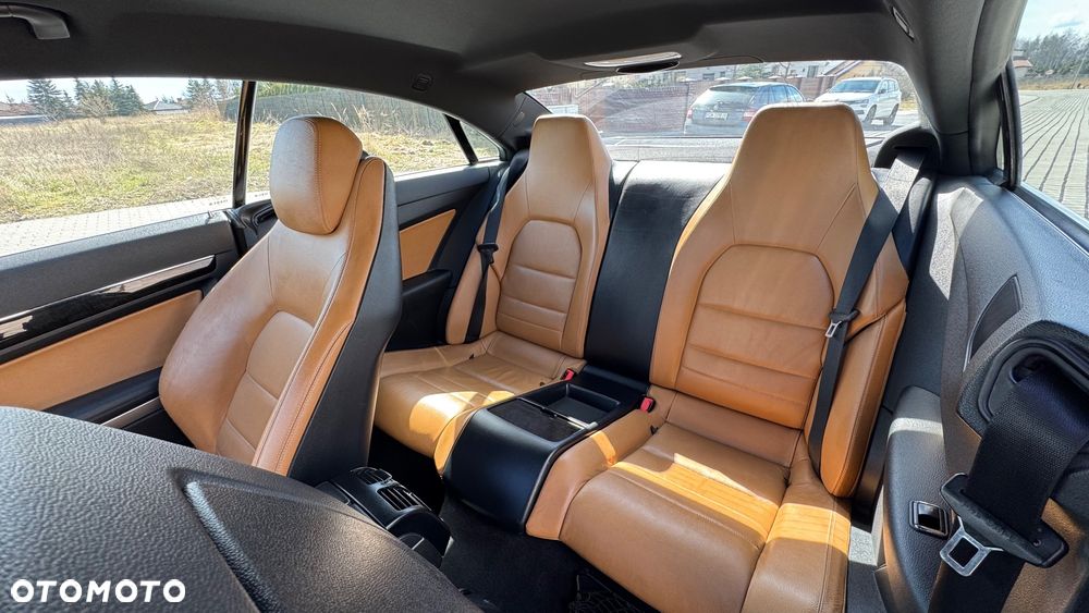 Mercedes-Benz Klasa E 250 CGI BlueEFFICIENCY Automatik Avantgarde - 26