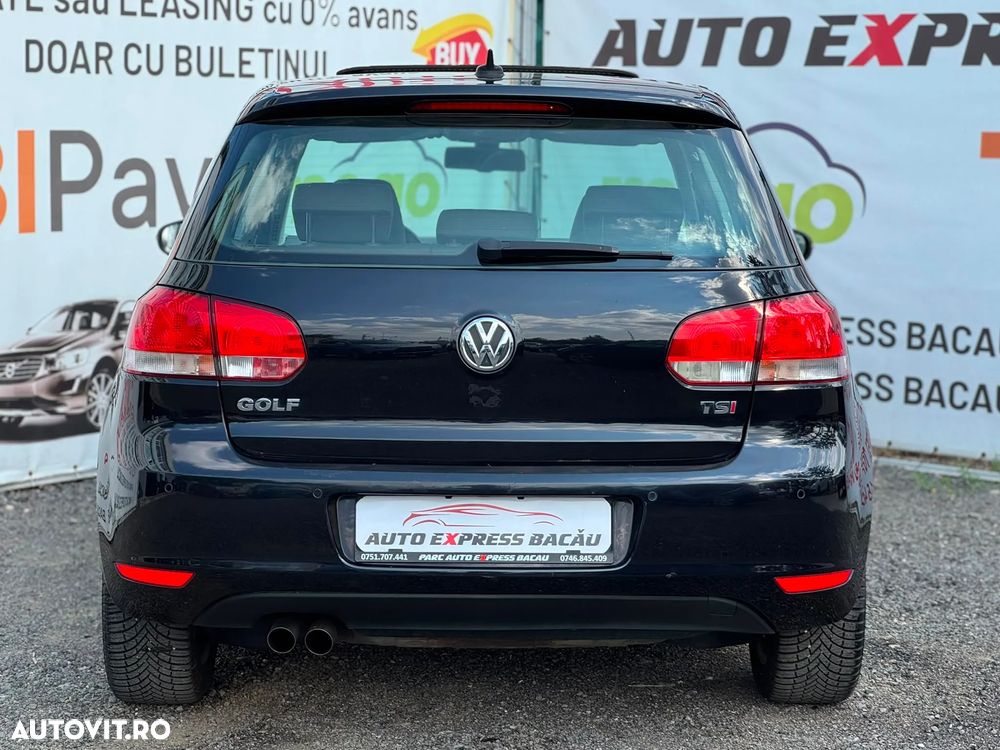 Volkswagen Golf - 24