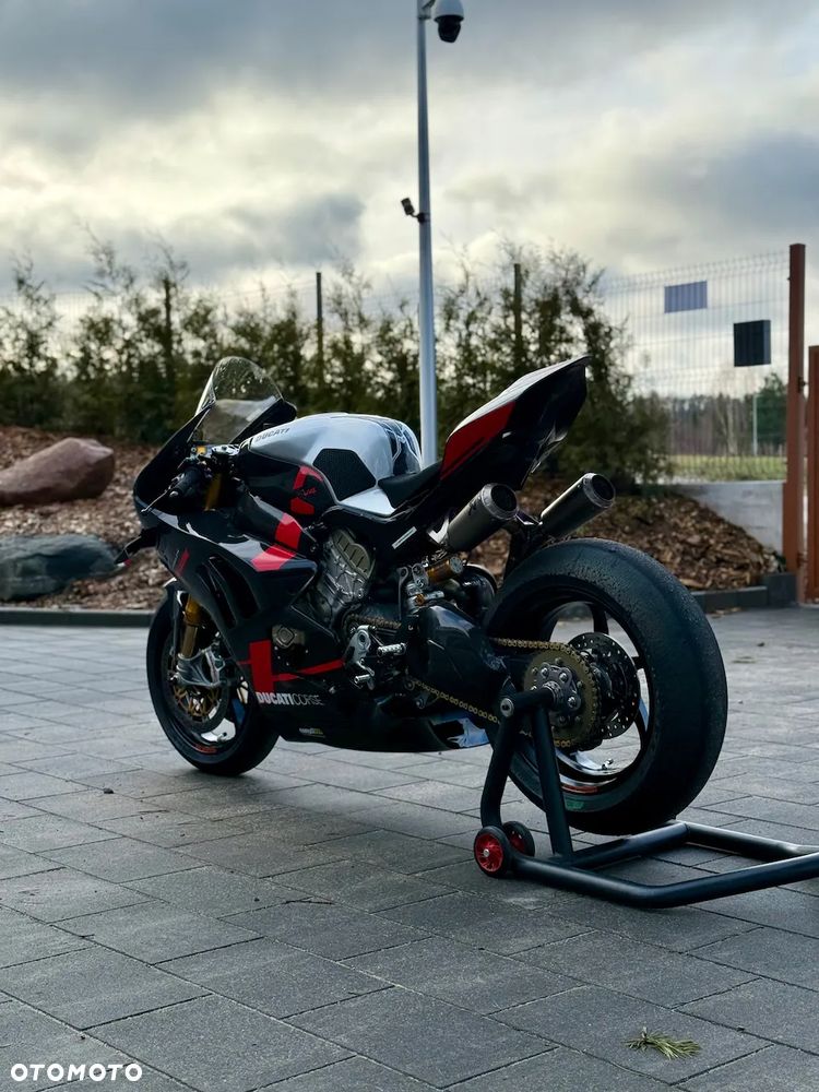 Ducati Panigale V4R - 7