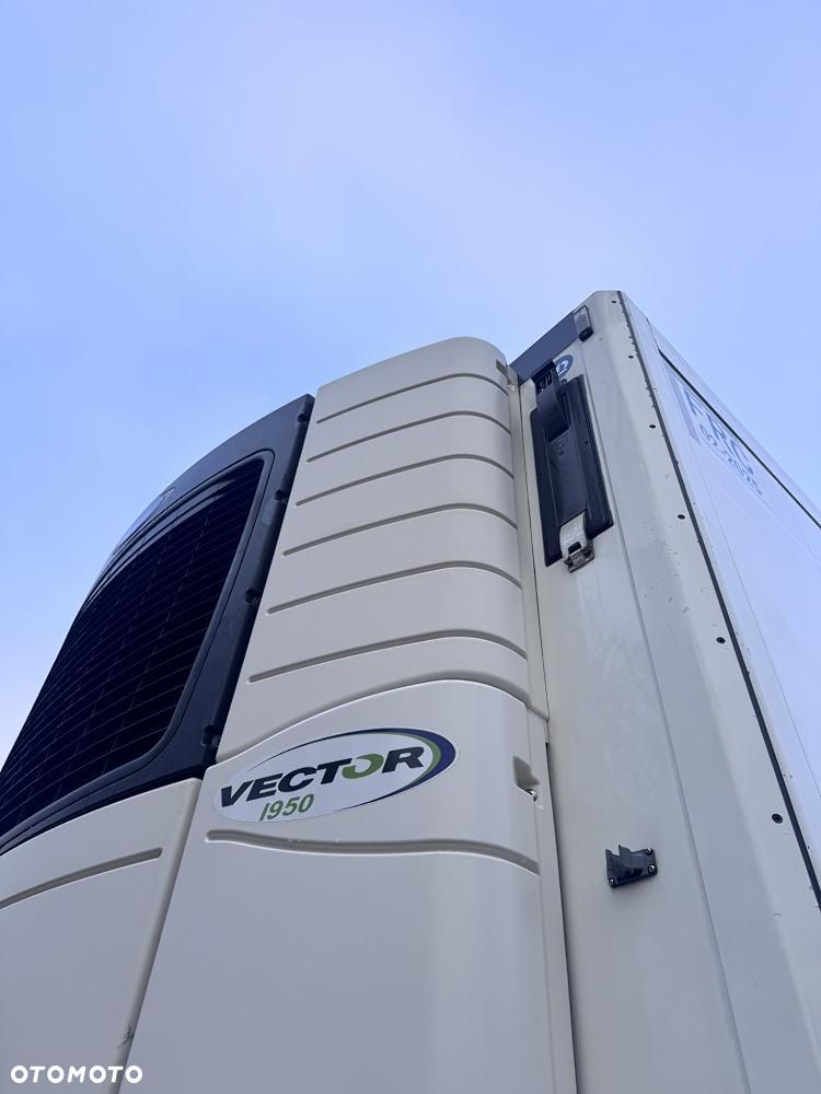 Krone ET:001  Carrier Vector 1950 , Doppelstock - 27