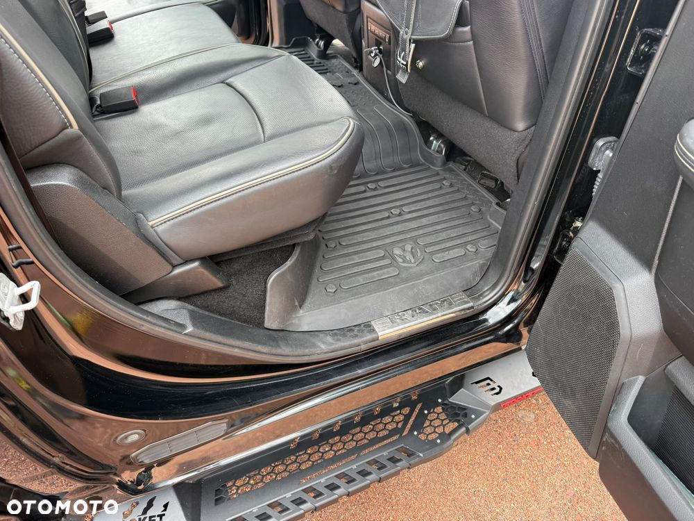 Dodge RAM 5.7 4x4 - 12