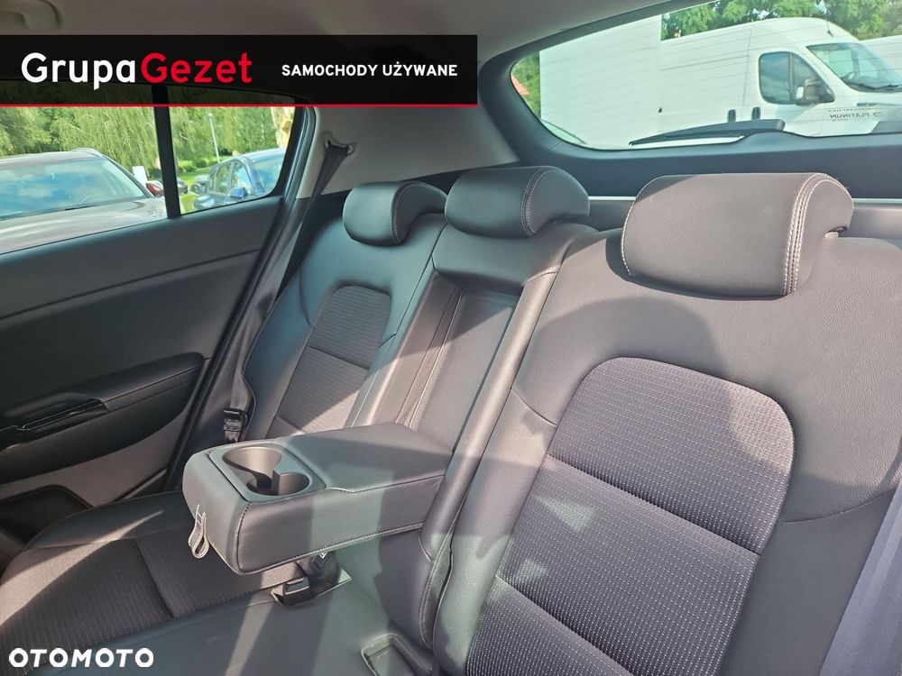 Kia Sportage - 16