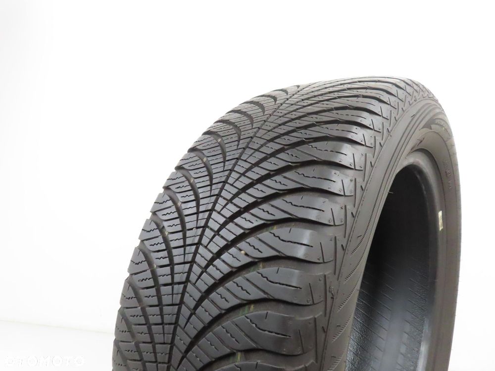 215/55R17 OPONA CAŁOROCZNA Goodyear Vector 4Season Gen-2 94V A0 - 8