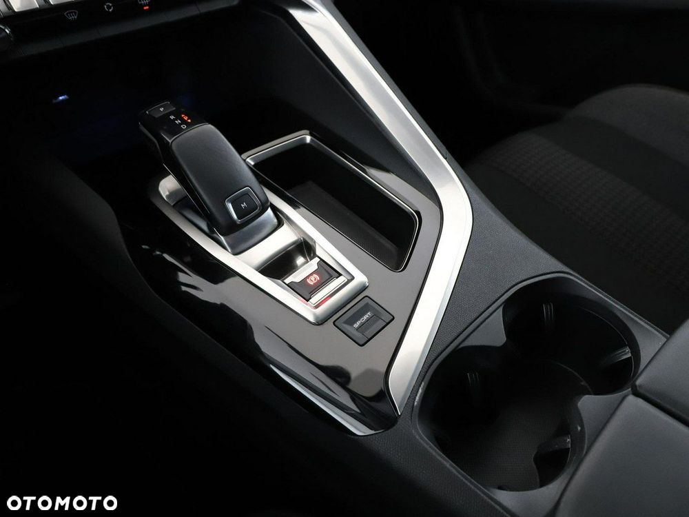 Peugeot 3008 BlueHDi 130 Stop & Start EAT8 Active Business-Paket - 31