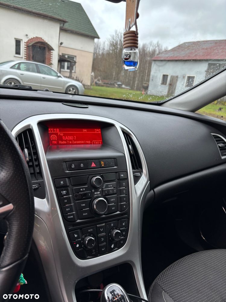 Opel Astra 1.4 T Cosmo - 4