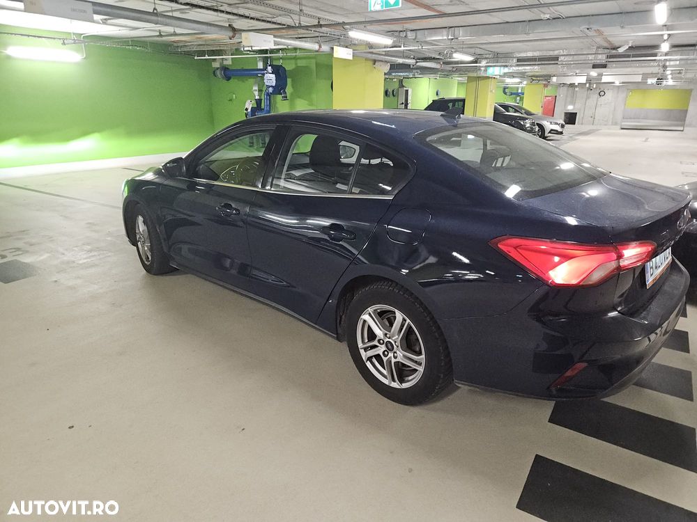 Ford Focus 1.0 EcoBoost Titanium Business - 3