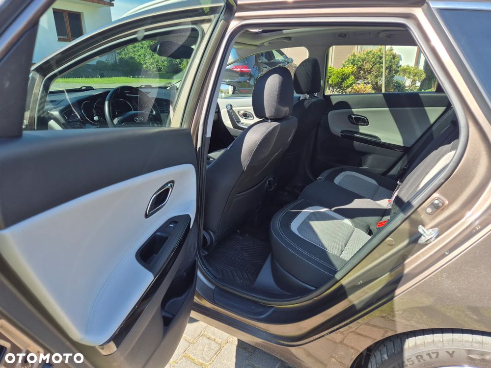 Kia Ceed 1.6 GDI L DCT - 22