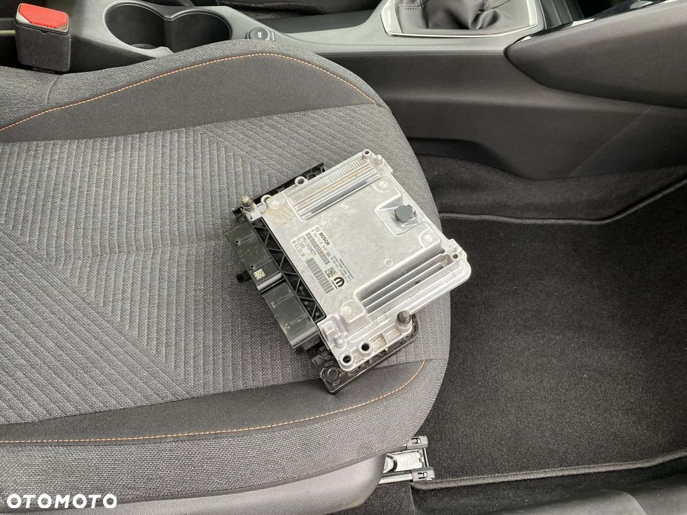 Peugeot 208 PureTech 100 Allure Pack - 21