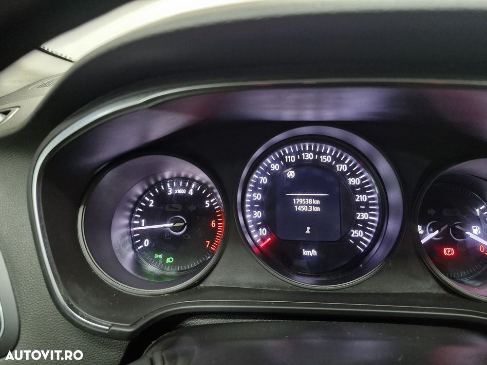 Renault Megane TCe Business - 5