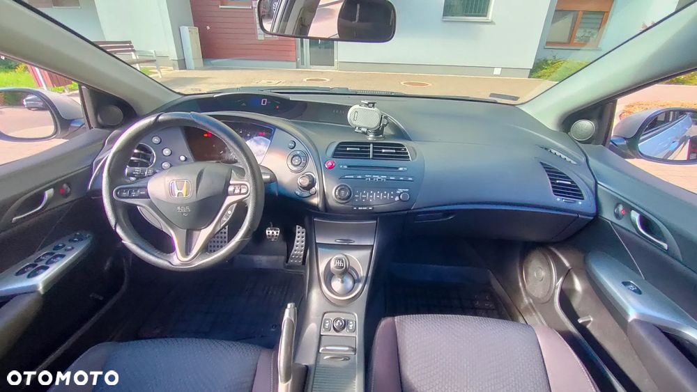 Honda Civic 1.8 Sport - 25