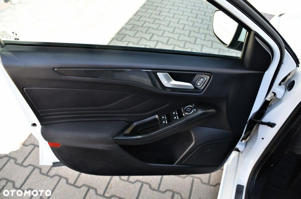 Ford Focus - 26