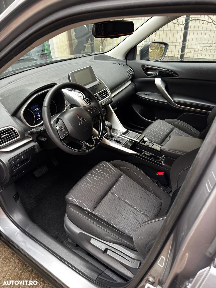 Mitsubishi Eclipse-Cross 1.5-litre 16-valve DOHC MIVEC 4X4 Intense+ Aut. - 7